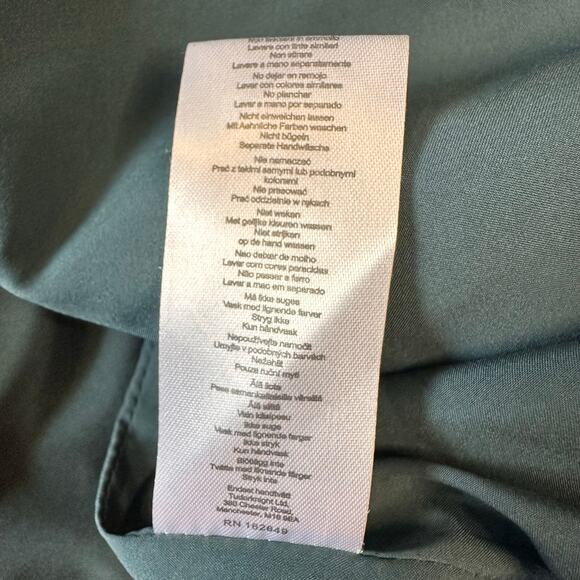 4th & Reckless Oversized Leather Look Embossed Teal Button Down Shirt Size Small - Picture 10 of 10